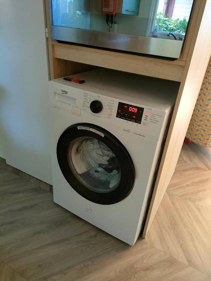 Location de vacances pour 8 personnes, avec jardin ainsi que vue et terrasse à Condrieu - 3