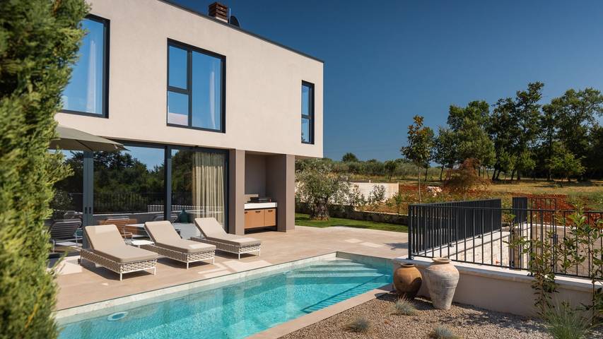 Villa für 6 Personen, mit Garten und Sauna sowie Whirlpool und Terrasse in Porec und Umgebung
