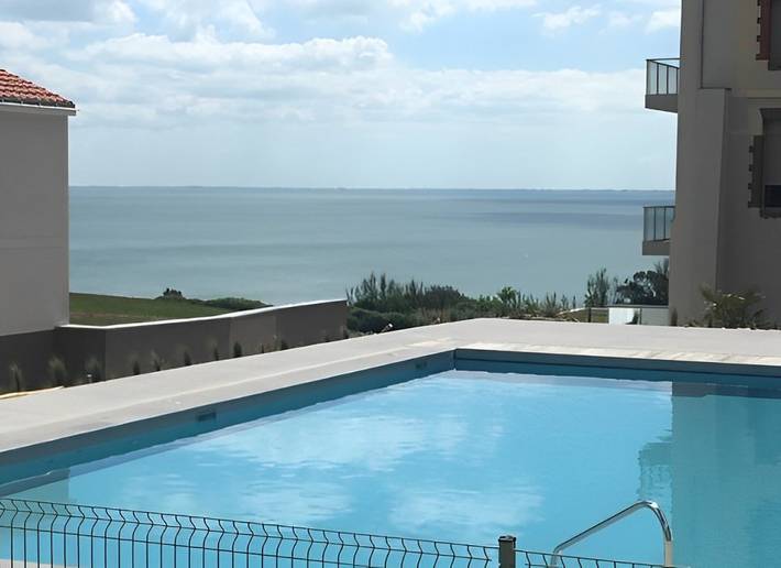 Gîte pour 2 personnes, avec piscine et jardin dans Plage de La Fontaine aux Bretons