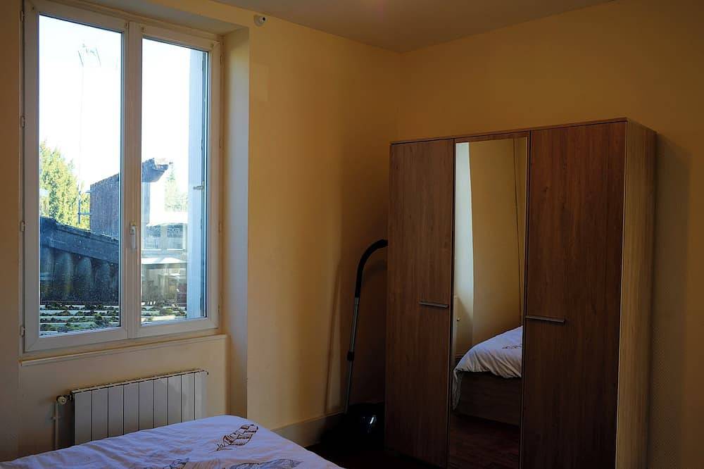 Appartement entier, Appartement à Issoudun in Issoudun, Région d'Issoudun
