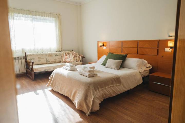 Casa rural para 13 personas, con vistas y jardín en Terra de Lemos - 4