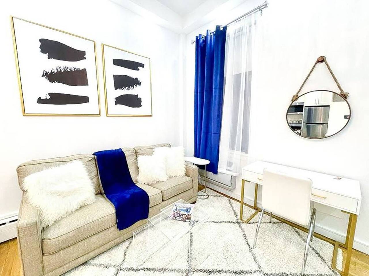 Entire apartment, 62-2B Renovated 1Br in Prime Upper East Side in Manhattan, New York City