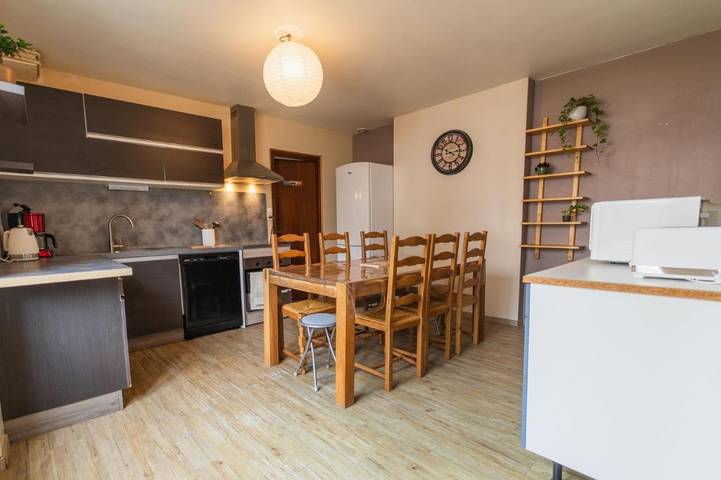 Gîte pour 8 personnes, avec jardin et terrasse à Montamisé - 2