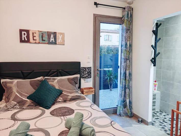 Gîte pour 2 personnes, avec piscine et jardin à Saint-Quentin-la-Poterie - 3