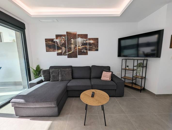 Villa « R-58 Luxury New Build » avec piscine privée, terrasse et Wi-Fi in La Herrada, Los Montesinos