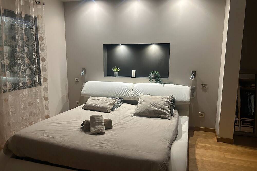 Villa « De L’isle » con piscina privada, Wi-Fi y aire acondicionado in Camps-sur-l'Isle, Región de Libourne