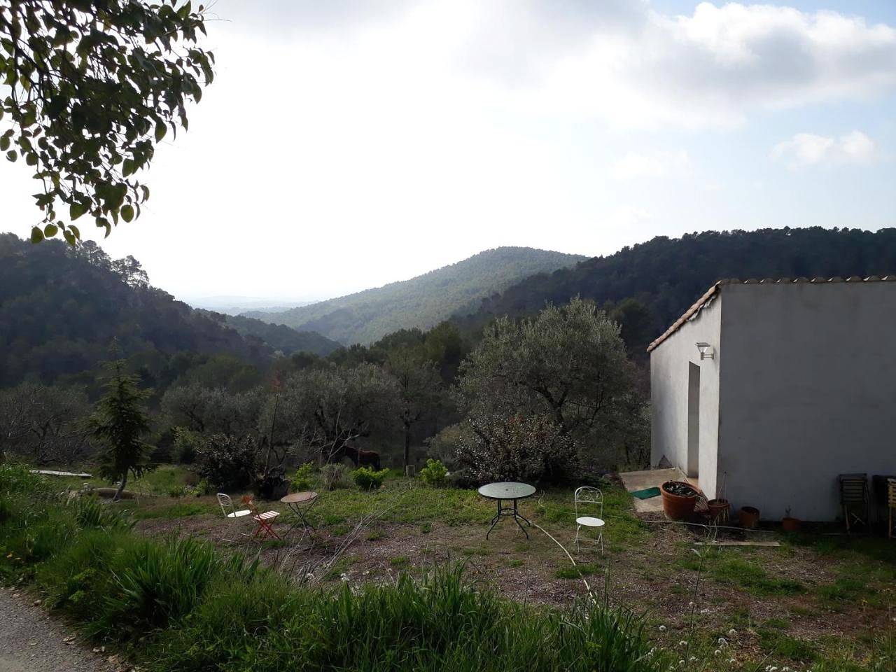 Appartement entier, Maison de Campagne l'étang in Seillans, Région de Draguignan