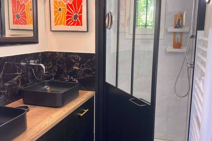 Gîte pour 2 personnes, avec piscine et jardin à Nages-et-Solorgues - 4