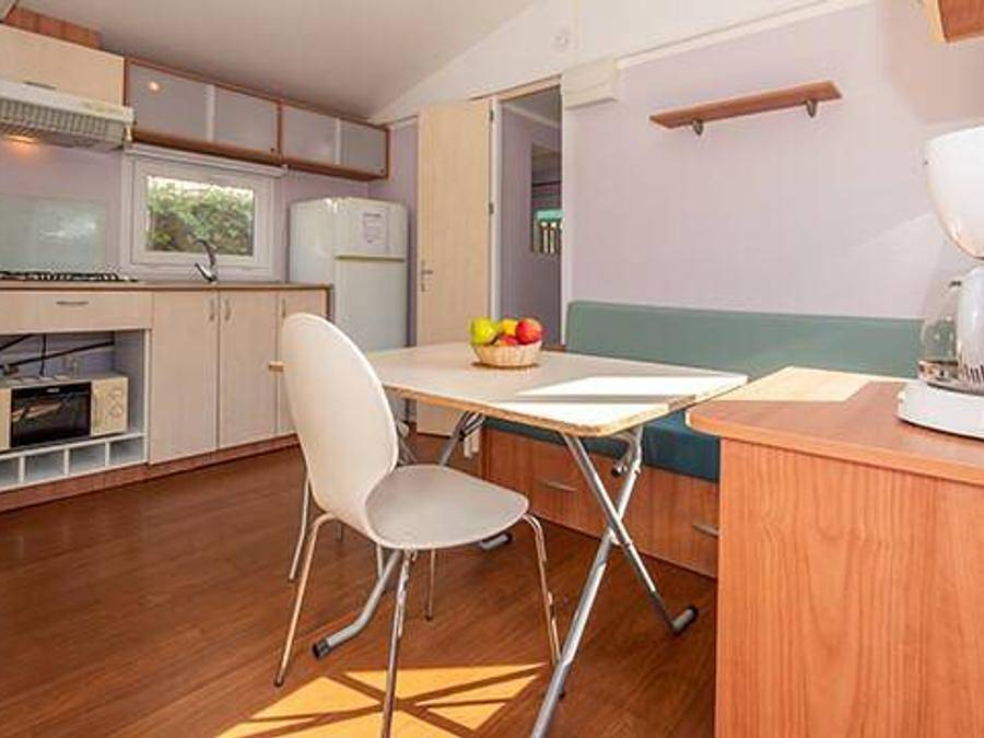 Camping Marina d'Erba Rossa - Mobilhome 4 personnes - Comfort | 2 Ch. | 4 Pers. | Terrasse simple | Clim in Marina d'Oru, Ghisonaccia