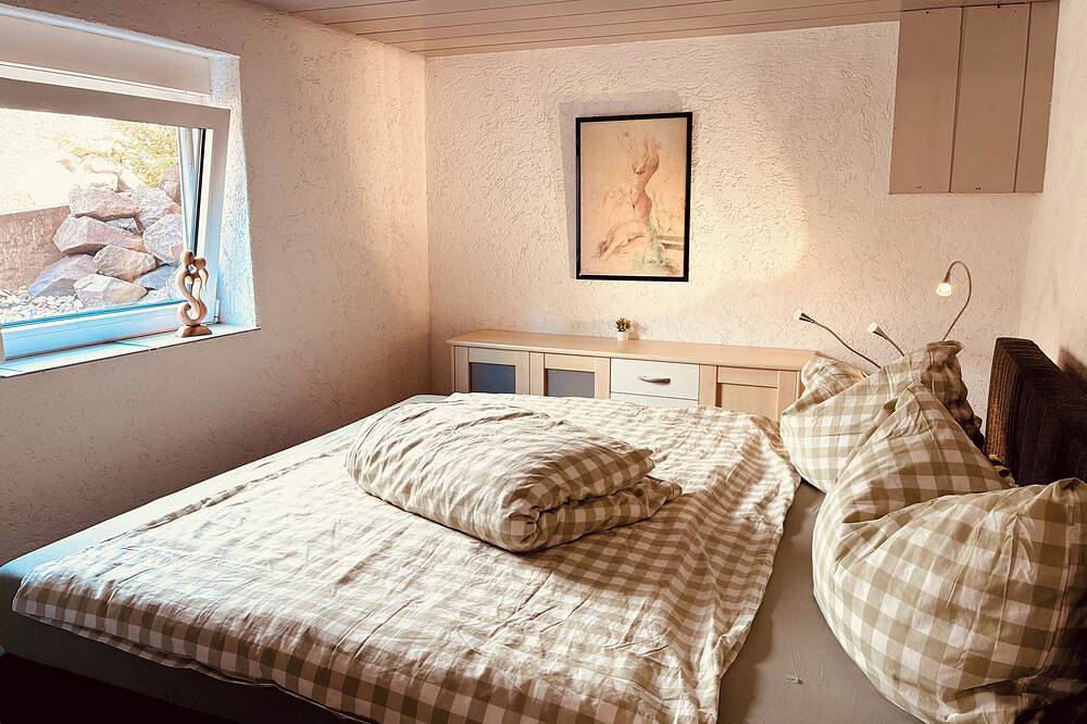 Ganze Wohnung, Ruhe & Erholung im Grünen! Mediterranes Landhaus-Apartment mit Jacuzzi in Merchweiler, Saarland