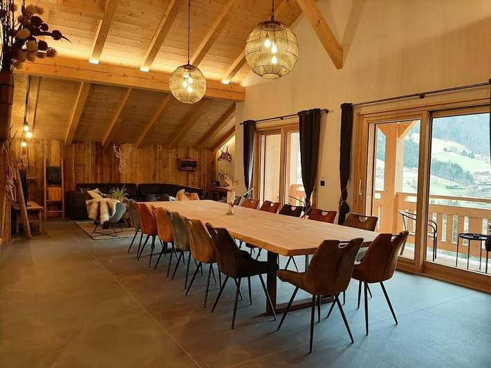 Chalet pour 15 personnes, avec jardin et vue