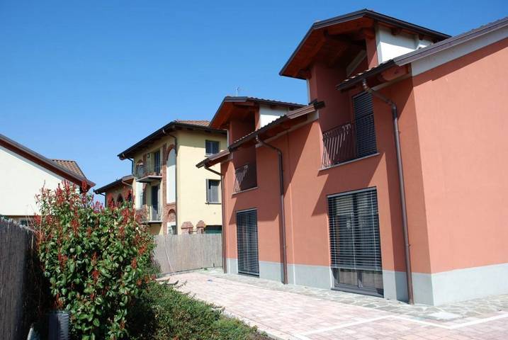 Appartamento per 3 persone, con Terrazza e Giardino nonché Panorama a Casale Monferrato