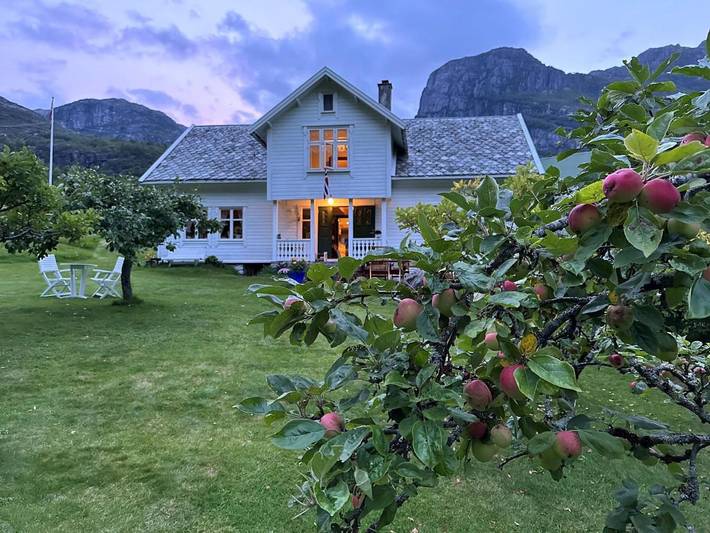 Bed and Breakfast für 2 Personen, mit Ausblick und Terrasse sowie Garten und Sauna - 1