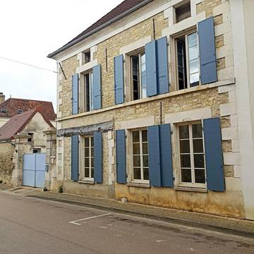 Location de vacances pour 5 personnes, avec jardin et terrasse, animaux acceptés à Maligny