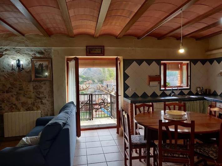 Casa rural para 10 personas, con piscina y jardín, Se admiten mascotas en Conca de Barberà - 3