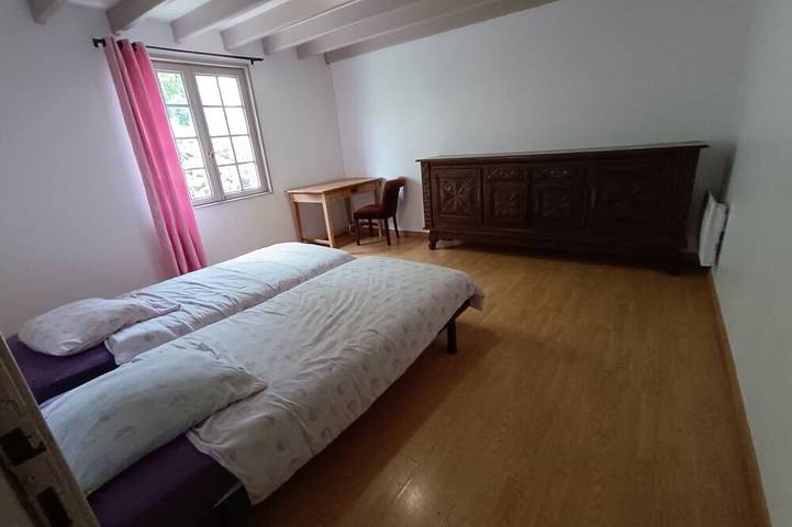 Location de vacances pour 15 personnes, avec terrasse et jardin à Belle-et-Houllefort - 2