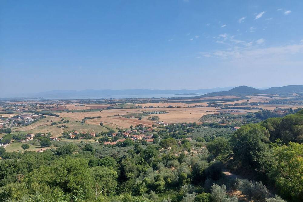 Apartamento entero, Beautiful 3-bedroom apartment in Panicale in Panicale, Lago Trasimeno