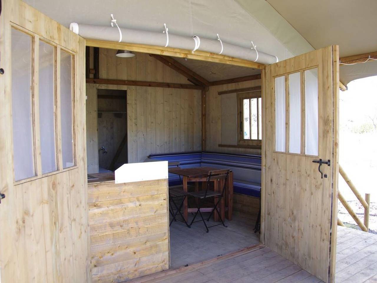 Lodge sur pilotis, animaux admis - 4 pers. in Saint-Paulien (Haute-Loire), Haute-Loire