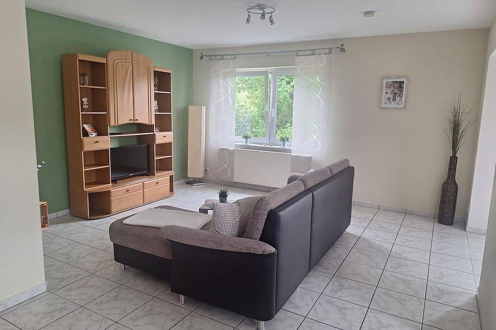 Ganze Wohnung, Ferienwohnung Familie Weyers - 2-Bett-Ferienwohnung in Ulmen, Cochem-Zell