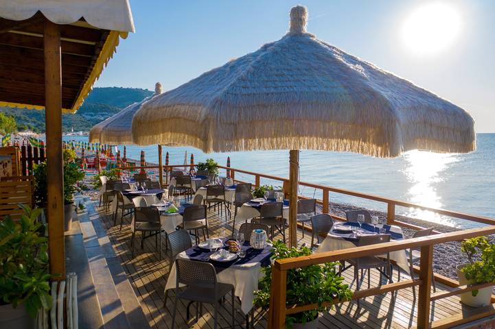 Ferienhaus "melograno" mit Pool und Privatstrand in Mattinata, Gargano