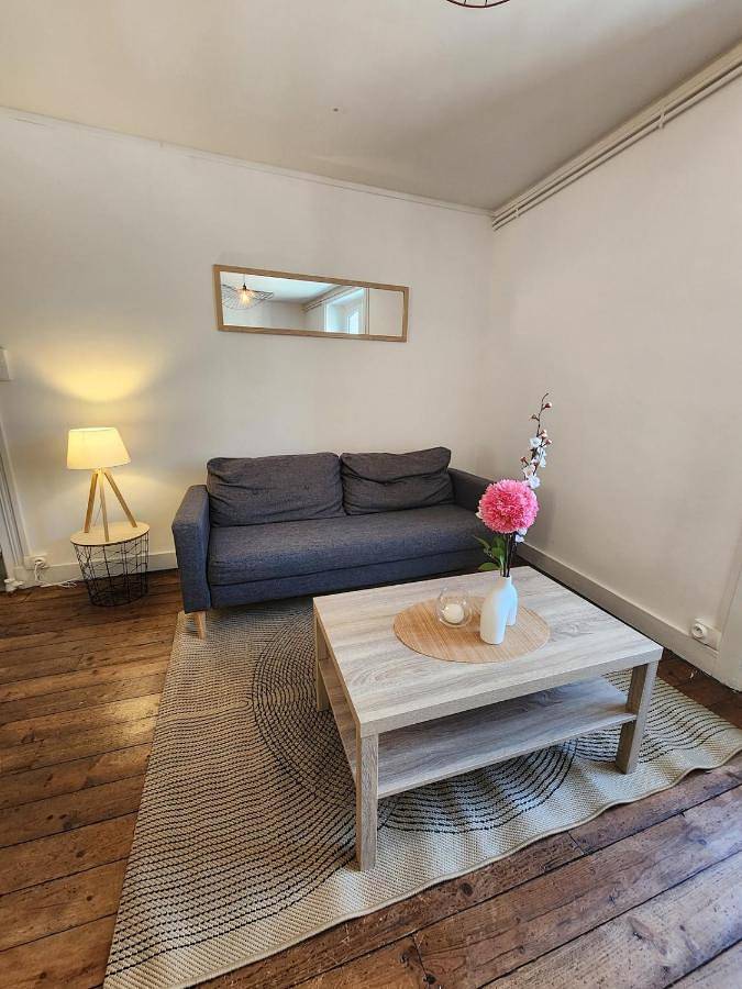 Gîte pour 4 personnes, avec Balcon et Vue à Allassac - 2