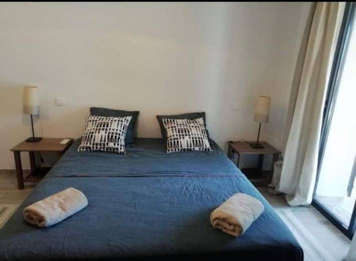 Location de vacances pour 4 personnes, avec piscine ainsi que jardin et vue à Oraison - 3