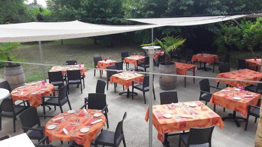 Hôtel pour 4 personnes, avec jardin ainsi que piscine et terrasse, animaux acceptés à Saint-Pierre-Lafeuille - 4