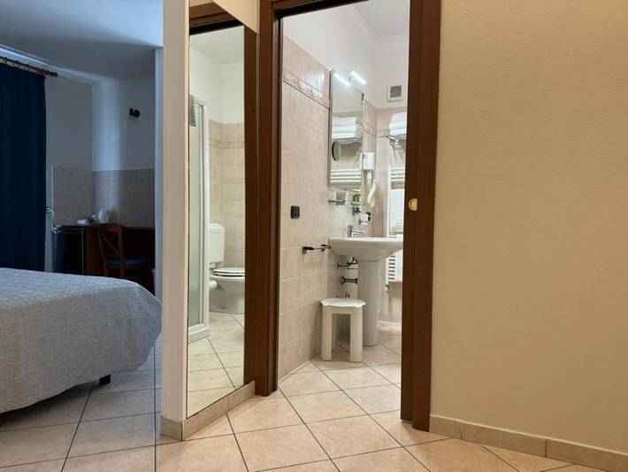 Chambre d’hôte pour 2 personnes, avec terrasse et piscine, animaux acceptés à Bardolino - 4