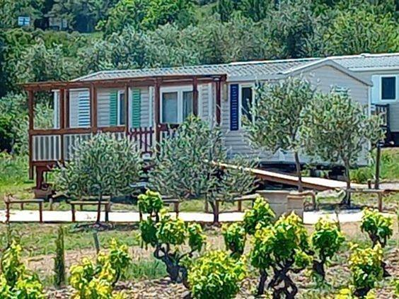 Location de vacances pour 6 personnes, avec jardin ainsi que vue et terrasse, animaux acceptés à Paziols - 2