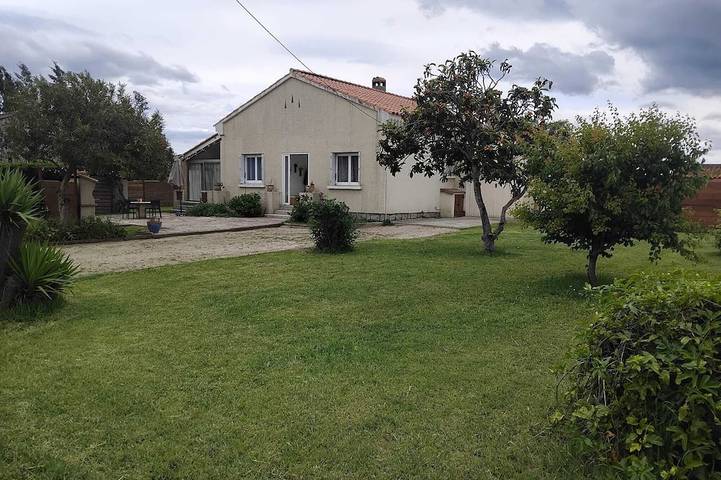 Location de vacances pour 6 personnes, avec jardin dans Mignataja