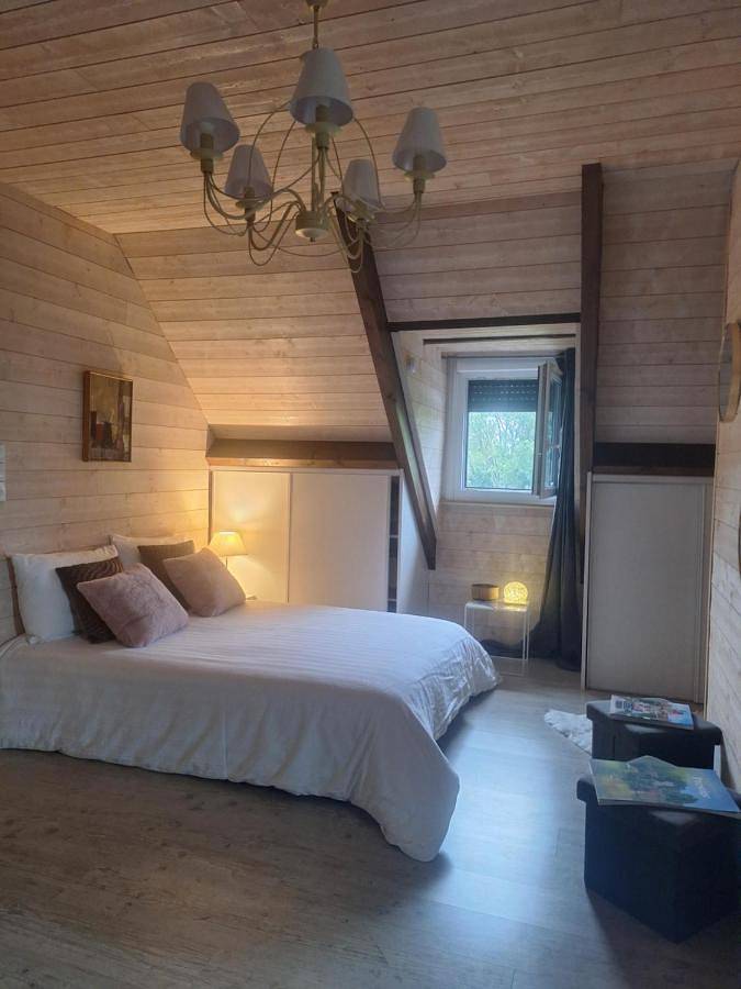 Gîte pour 2 personnes, avec Balcon et Terrasse ainsi que Jardin et Vue à Bonneville-la-Louvet - 2
