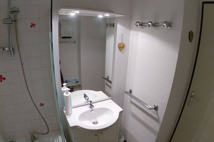 Appartement entier, Studio Yomeo - La Joue Du Loup - Pied des pistes - 30 M² - 5 Pers 3 +++ in La Joue du Loup, Le Dévoluy