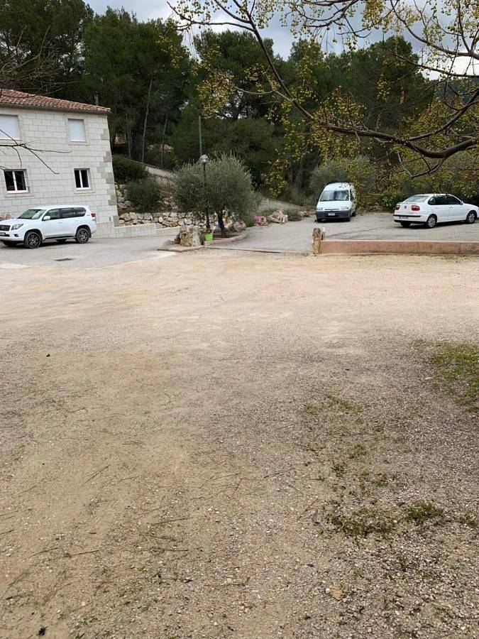 Two-Bedroom Apartment (5 Adults) in Auriol, Côte méditerranéenne (France)