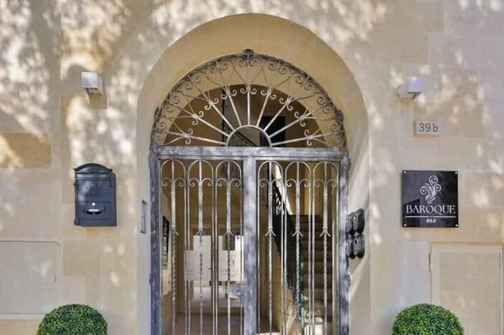 Bed and breakfast per 15 persone, con giardino - 1