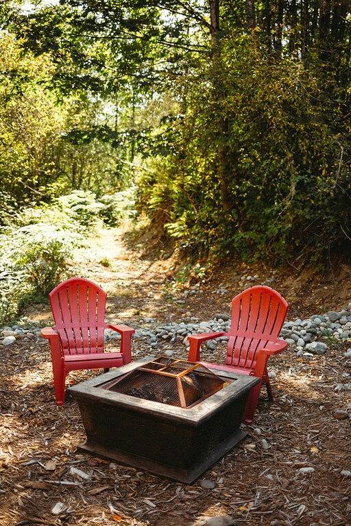 Treehouse Place at Deer Ridge Ole Mill in Mount Baker-Snoqualmie National Forest