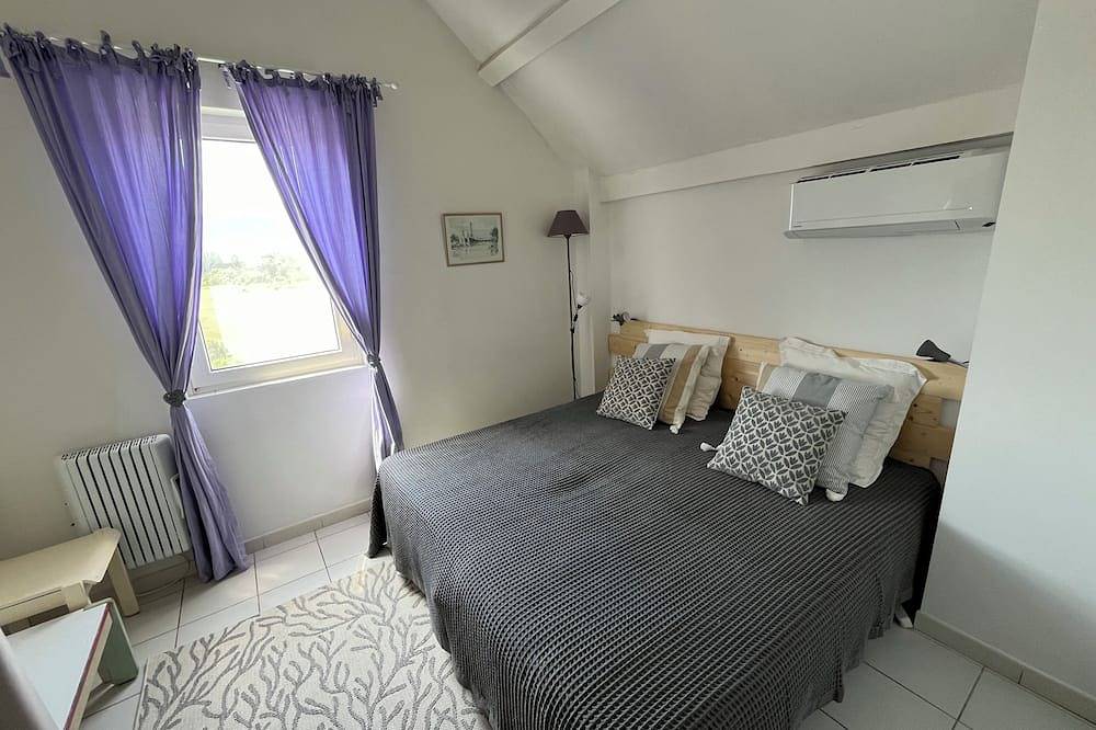 Appartement entier, Duplex vue Mer, climatisé, au Calme dans un Jardin, à 150m de la Plage à Pieds in Canale-di-Verde, Arrondissement de Corte