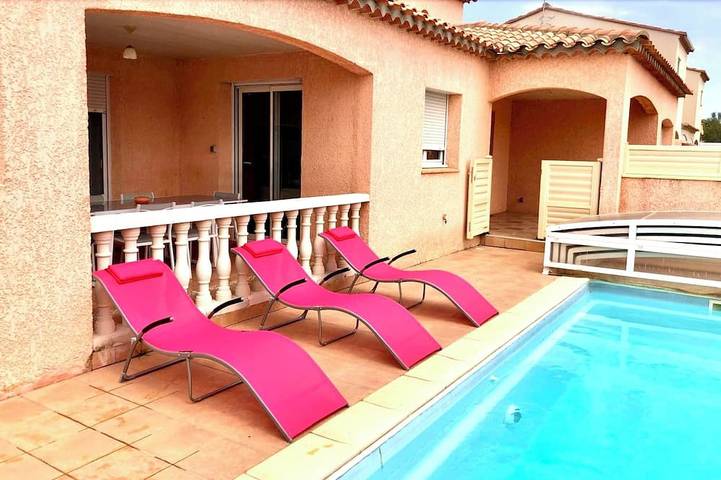 Location de vacances pour 8 personnes, avec terrasse à Latour-Bas-Elne
