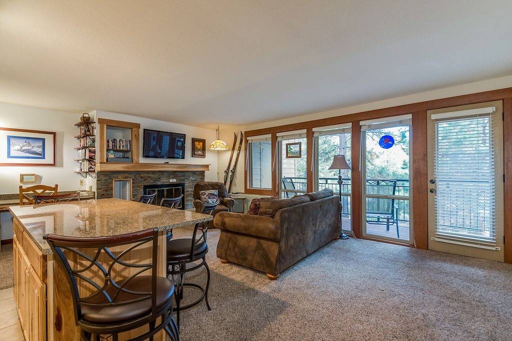 Ganze Wohnung, Beautiful updated one bedroom condo at Seventh Mountain Resort. in Mt. Bachelor