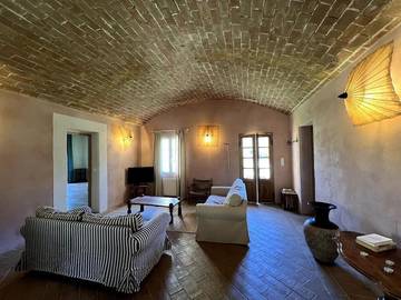 Gîte pour 6 personnes, avec vue et jardin dans Pigna