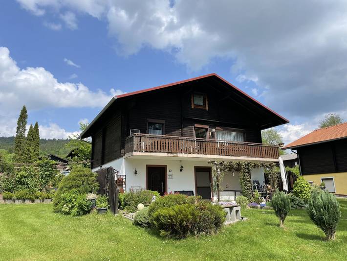 Ferienwohnung für 4 Personen, mit Balkon und Terrasse sowie Garten in Arrach