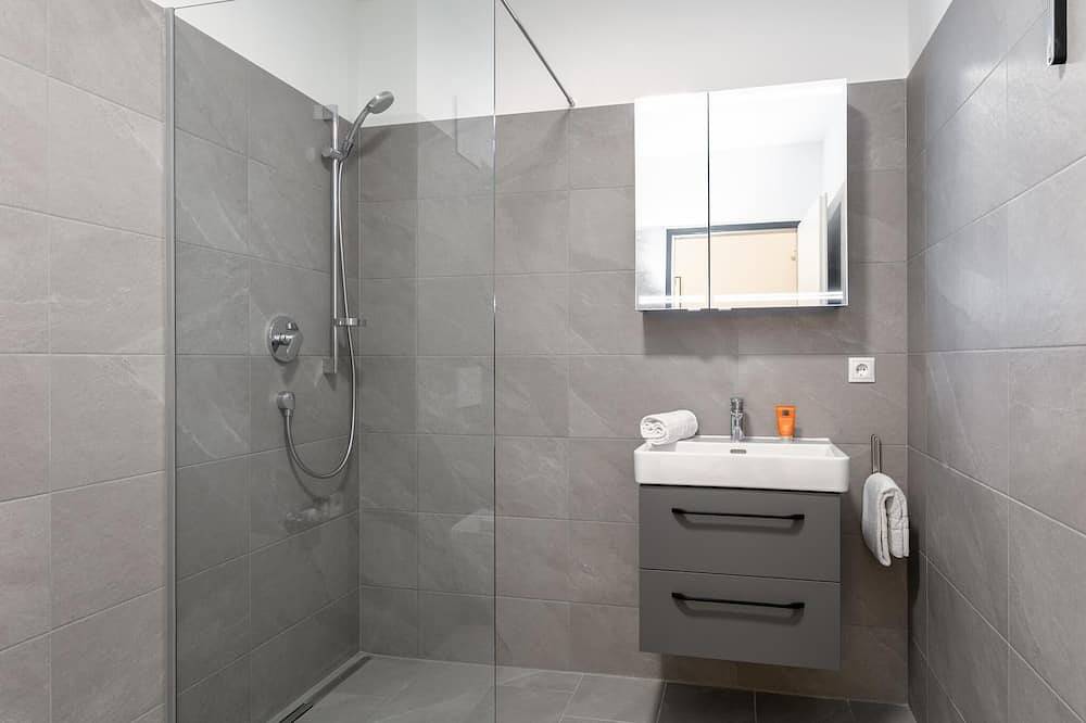 Geheel appartement, Elegant appartement in het centrum van Jenbach in Jenbach, Bezirk Schwaz
