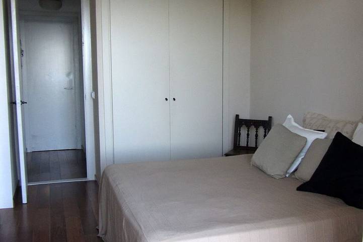 Entire apartment, Sea-front prime location in Sitges! Free wi-fi, air condit. and swimming.pool in Sitges, Garraf