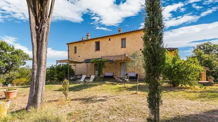 Casa vacanza per 5 persone, con giardino e piscina, con animali domestici a San Casciano dei Bagni
