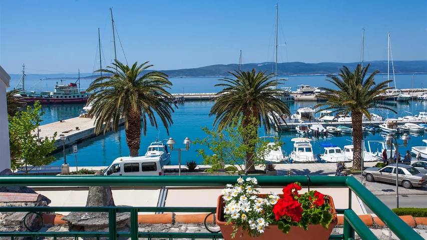 Apartament wakacyjny dla 4 osób, z taras w Baška Voda