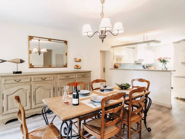Gîte pour 10 personnes, avec piscine et jardin à Armissan - 2