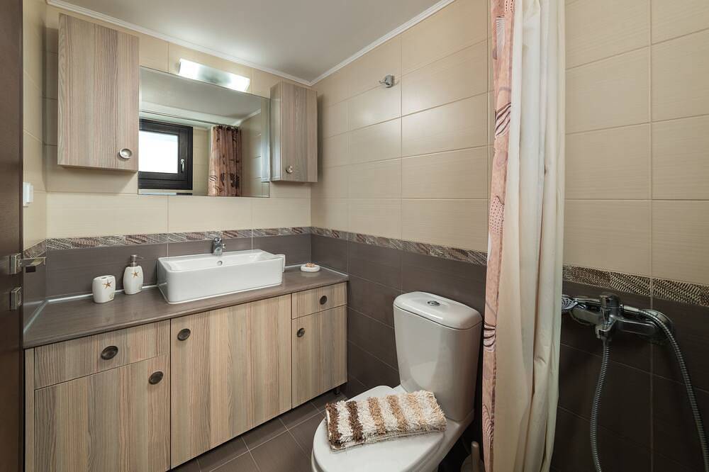 Entire apartment, Lindos Olive Suite - luxury apartment with private roof terrace and seaview in Lindos, Rhodes