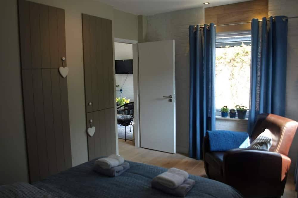 Stilvoller Bungalow in Meeresnähe mit Kamin in Noordwijk, Niederländische Nordsee