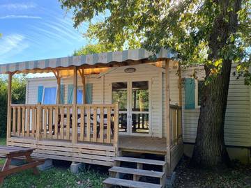 Camping pour 6 Personnes dans Angicourt, Oise, Photo 1