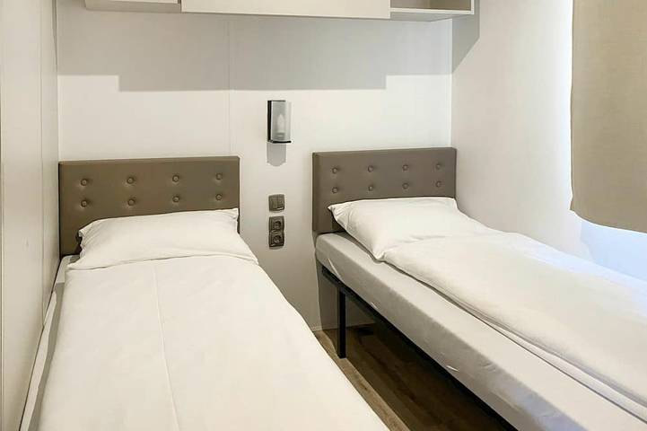 Bungalow für 5 Personen, mit Garten und Pool in der Schweiz - 4