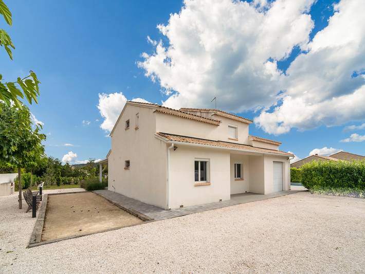 Location de vacances pour 10 personnes, avec Terrasse ainsi que Jardin et Piscine à Saint-Geniès-de-Fontedit